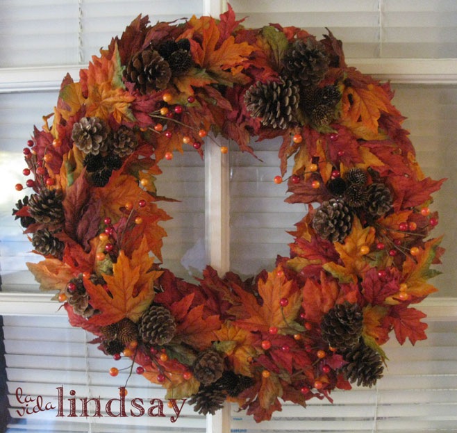 Pinterest-Inspired-Fall-Wreath-by-lavidalindsay